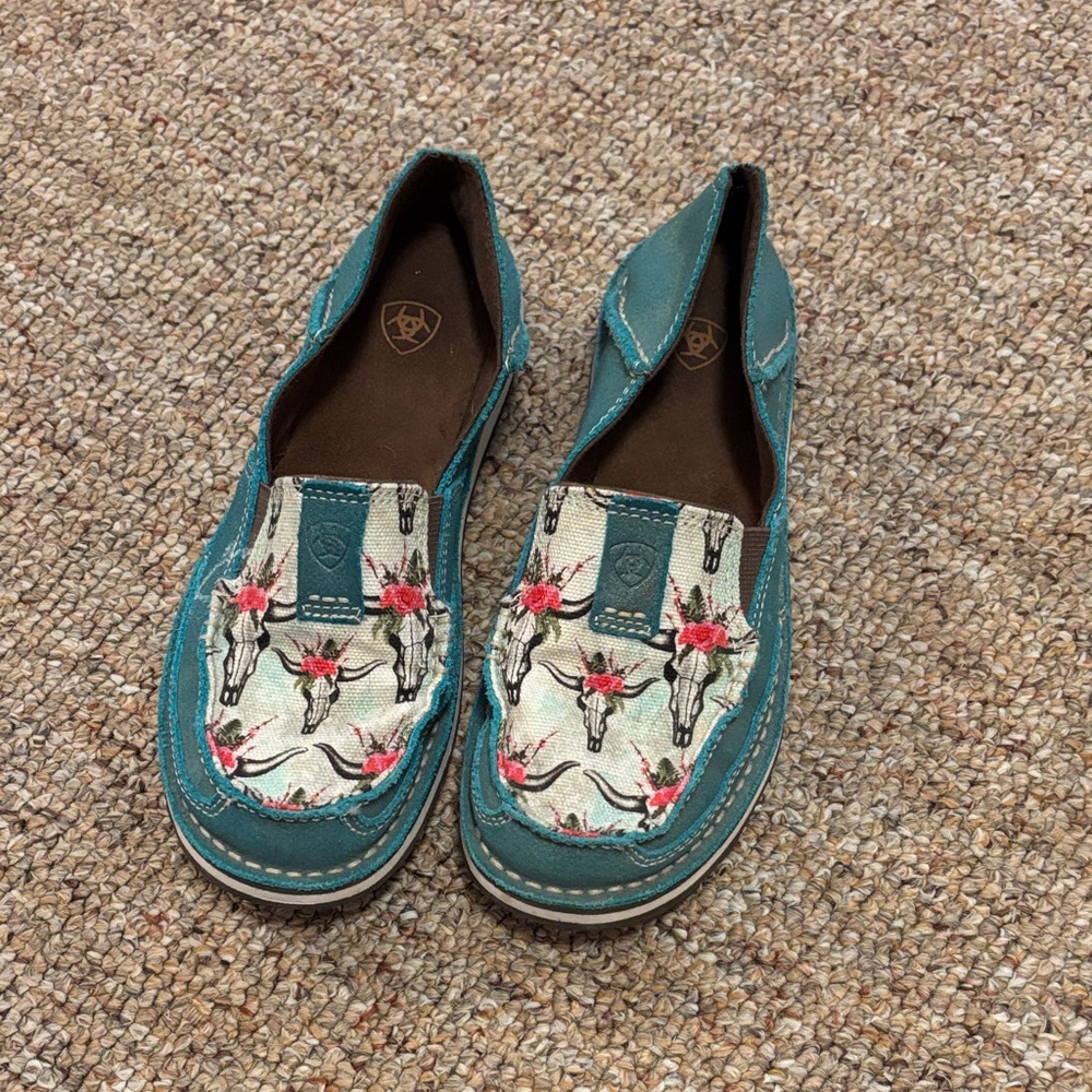 Ariat Women's Teal and Floral Loafers